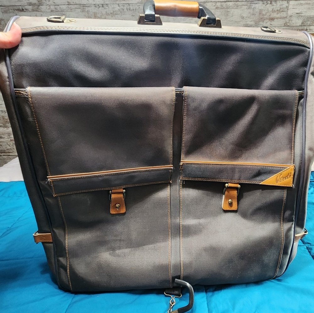 Verdi travel Garmet bag